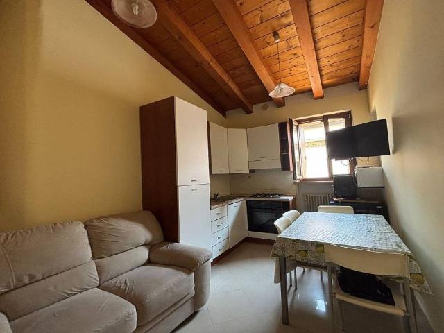 Appartamento in affitto a Centro storico, Brenzone