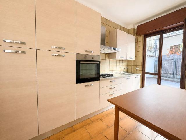 Appartamento in affitto a Centro storico, Brenzone