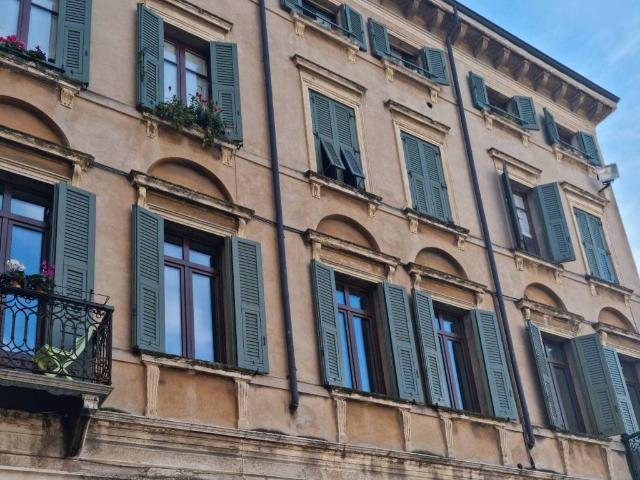 Appartamento in affitto a Centro storico, Brenzone