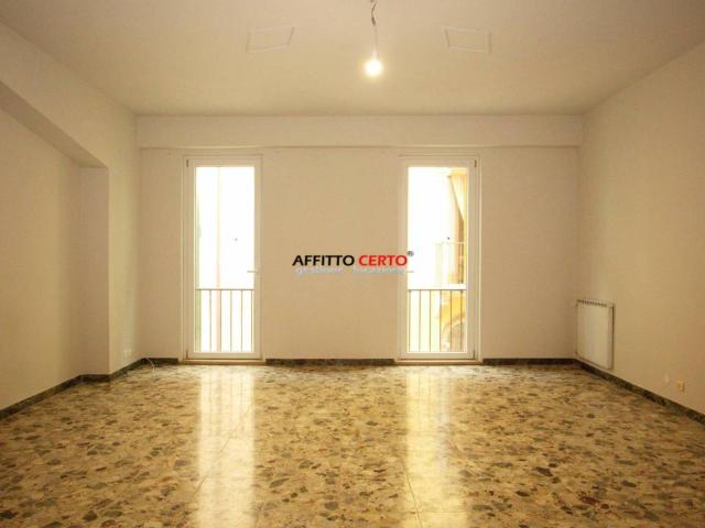 Appartamento in affitto a Centro storico, Brenzone
