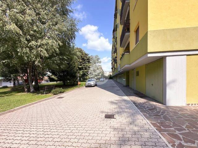 Appartamento in affitto a Sud-Est, Brenzone