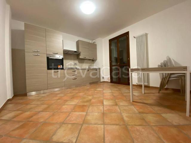 Appartamento in affitto a Tresinaro - Secchia, Re