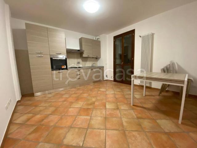 Appartamento in affitto a Tresinaro - Secchia, Re