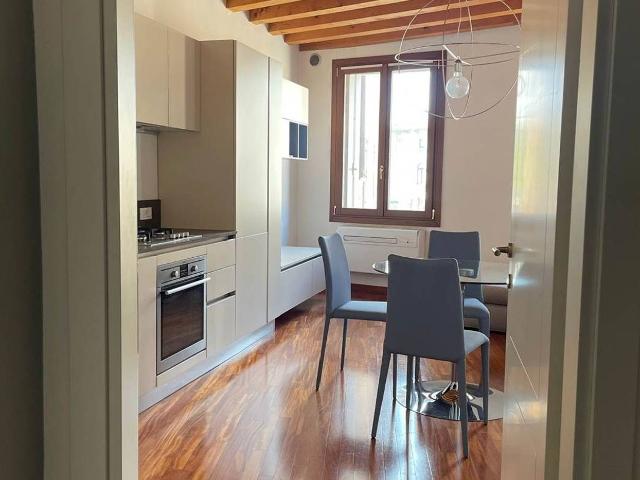 Appartamento in affitto a Vicenza, Veneto