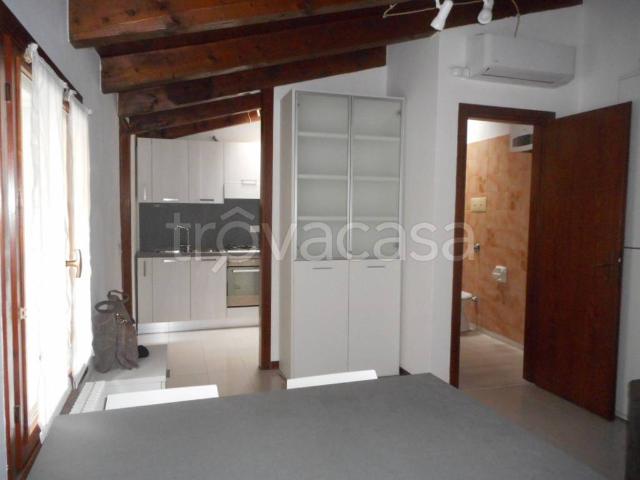 Appartamento in affitto a Vicenza, Veneto