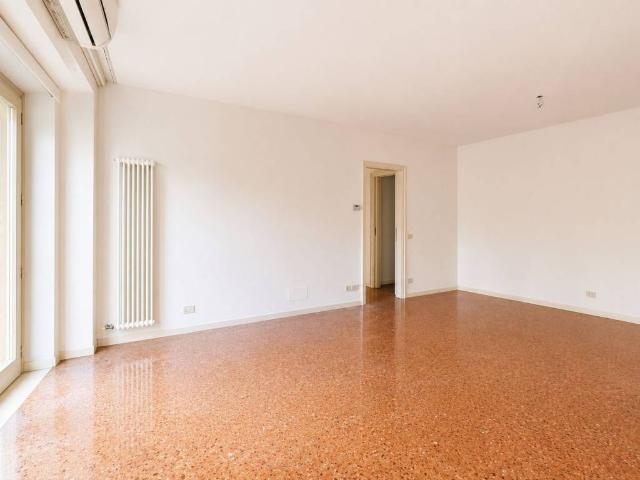 Appartamento in affitto a Santa Caterina, Vicenza