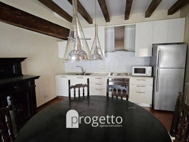 Appartamento in affitto a Centro storico, Vicenza