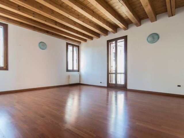 Appartamento in affitto a Santa Caterina, Vicenza