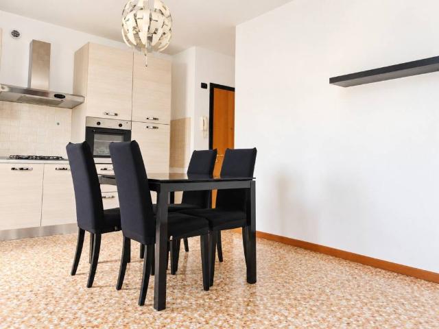 Appartamento in affitto a Settecà, Vicenza
