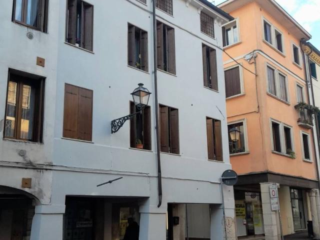 Appartamento in affitto a Centro storico, Vicenza
