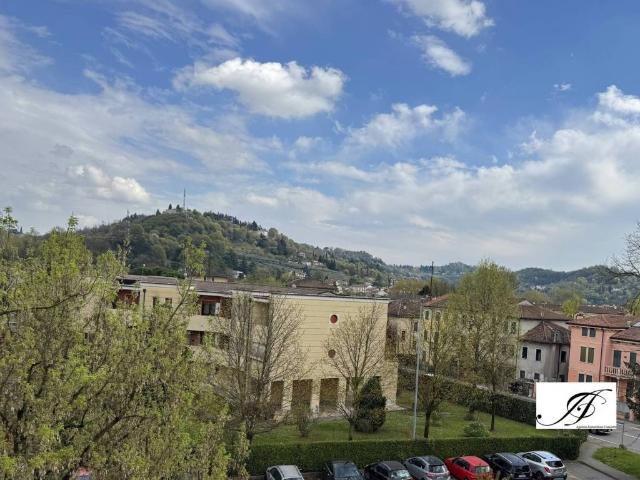 Appartamento in affitto a Ferrovieri, Vicenza