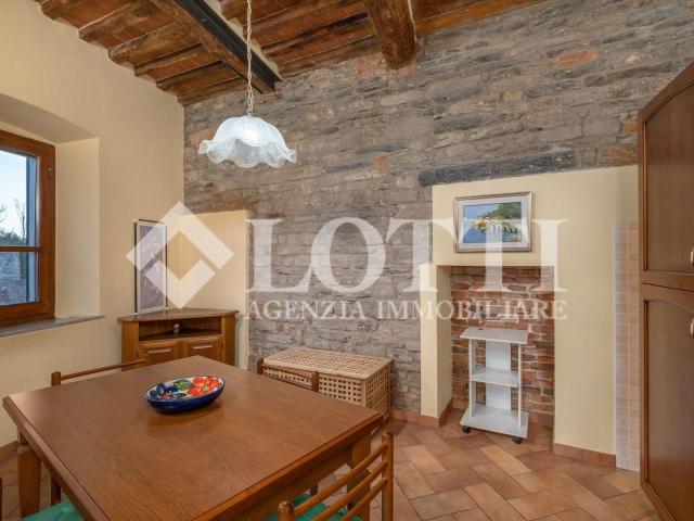 Appartamento in affitto a Centro Direzionale, Prato
