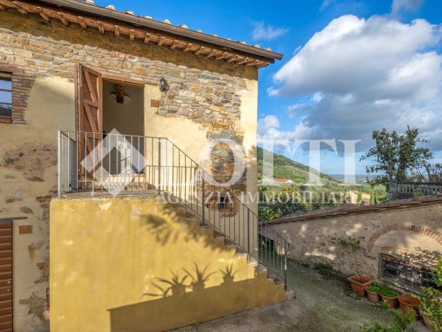 Appartamento in affitto a Centro Direzionale, Prato