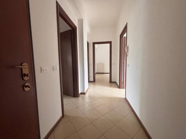 Appartamento in affitto a Maccio, Villa Guardia