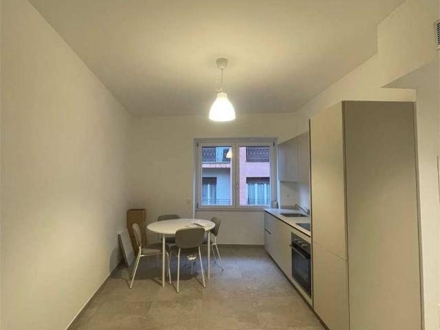 Appartamento in affitto a Maccio, Villa Guardia