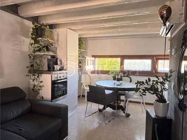 Appartamento in affitto a Villafranca Di Verona, Veneto