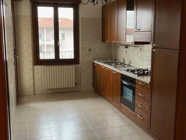 Appartamento in affitto a Oldaniga, Vimercate