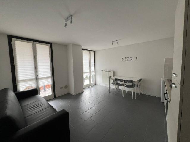 Appartamento in affitto a Oldaniga, Vimercate