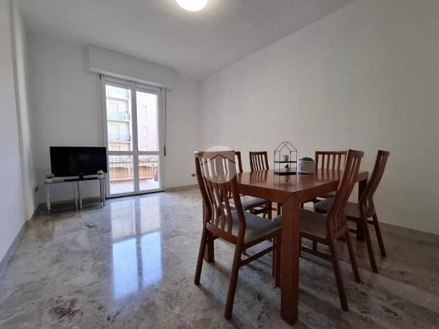 Appartamento in affitto a Voghera, Pavia