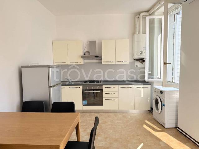 Appartamento in affitto a Benvenuti, Voghera