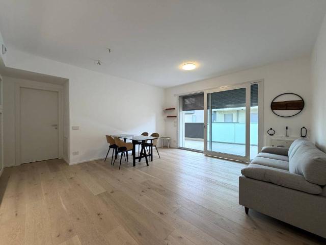 Appartamento in affitto a Zanica, Lombardia
