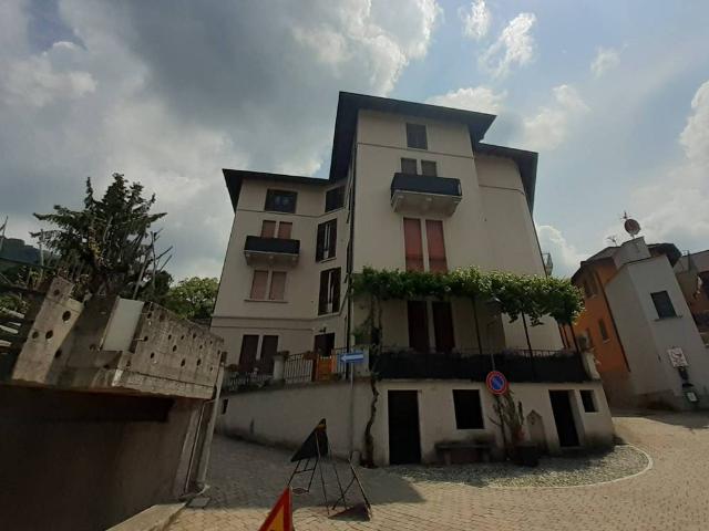 Appartamento in affitto a Zelbio, Lombardia