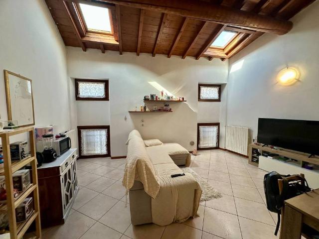 Appartamento in affitto a Zevio