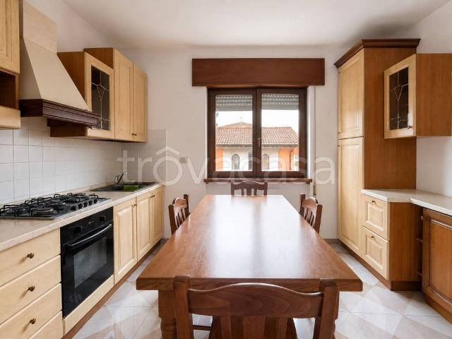 Appartamento in affitto a Zimella, Veneto