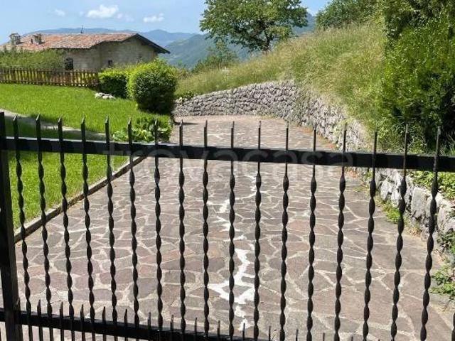 Appartamento in affitto a Comunità Montana della Valle Brembana, Zogno