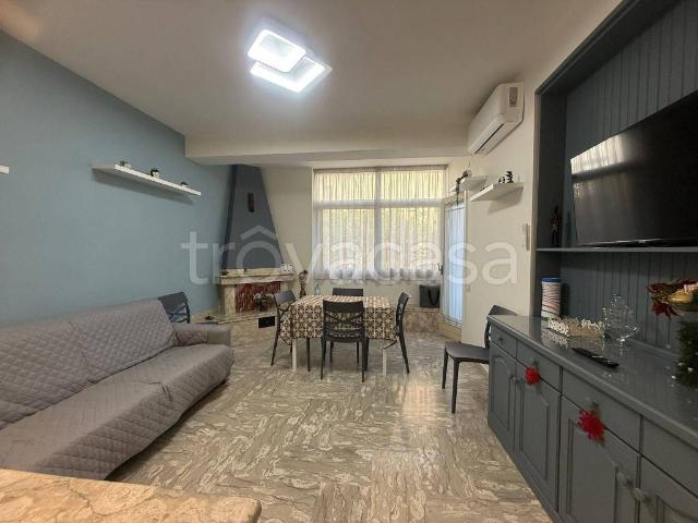 Appartamento in affitto a Acerra, Campania