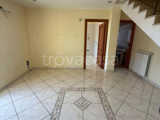 Appartamento in affitto a Acerra, Campania