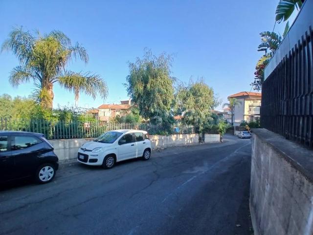 Appartamento in affitto a Aci Castello, Sicilia