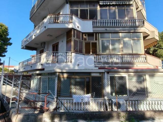 Appartamento in affitto a Barriera, Aci Castello