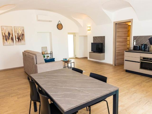 Appartamento in affitto a Adro, Lombardia