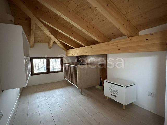 Appartamento in affitto a Musciuniga, Albavilla