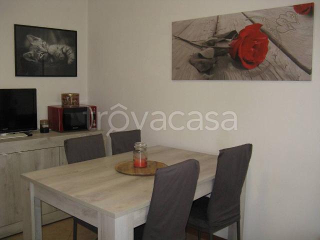 Appartamento in affitto a Almenno San Bartolomeo, Lombardia