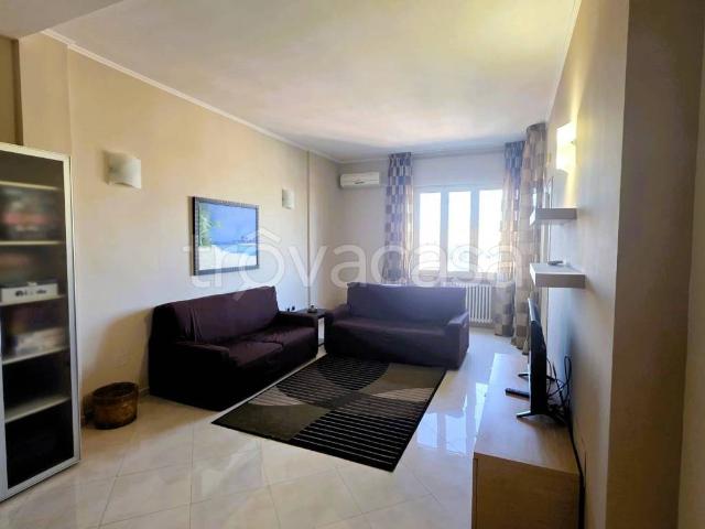 Appartamento in affitto a Puglia, Barletta-andria-trani
