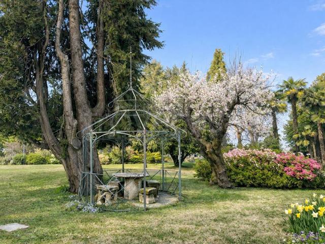 Appartamento in affitto a Arona, Novara