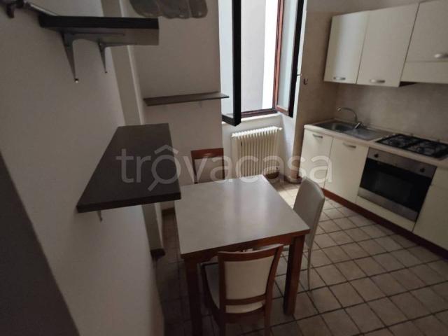 Appartamento in affitto a Villaggio degli Sposi, Bergamo