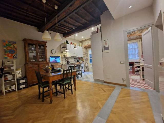Appartamento in affitto a Centro Est, Serra Riccò