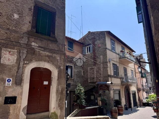 Appartamento in affitto a Caprarola, Lazio