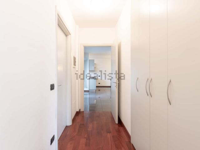 Appartamento in affitto a Municipio 8 di Milano, Milano