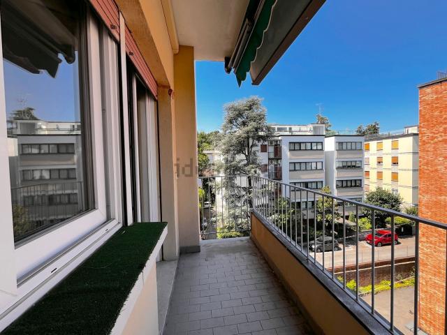 Appartamento in affitto a Santo Stefano, Bologna