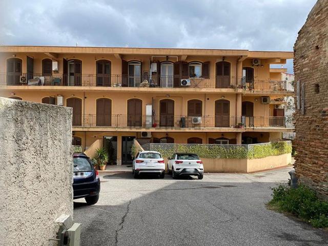 Appartamento in affitto a Sperone, Messina