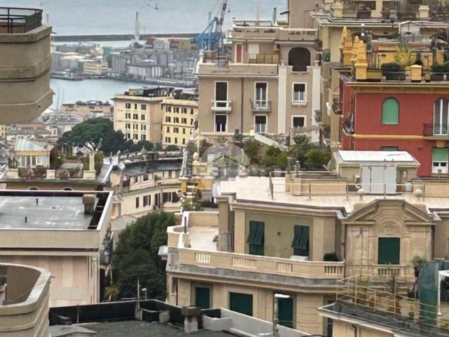 Appartamento in affitto a Centro Est, Serra Riccò