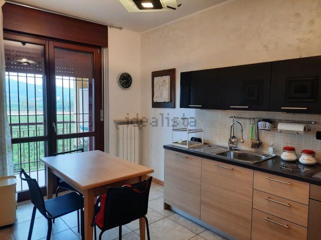 Appartamento in affitto a San Felice Extra, Brenzone