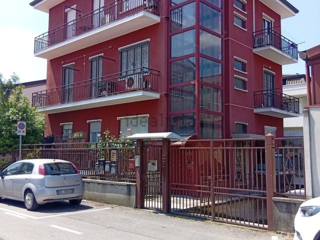Appartamento in affitto a Rovagnasco, Segrate