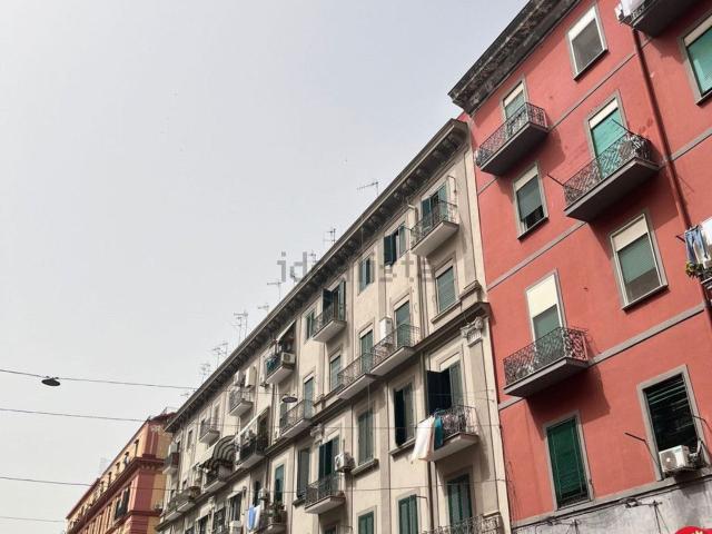 Appartamento in affitto a Municipalità 4, Campania