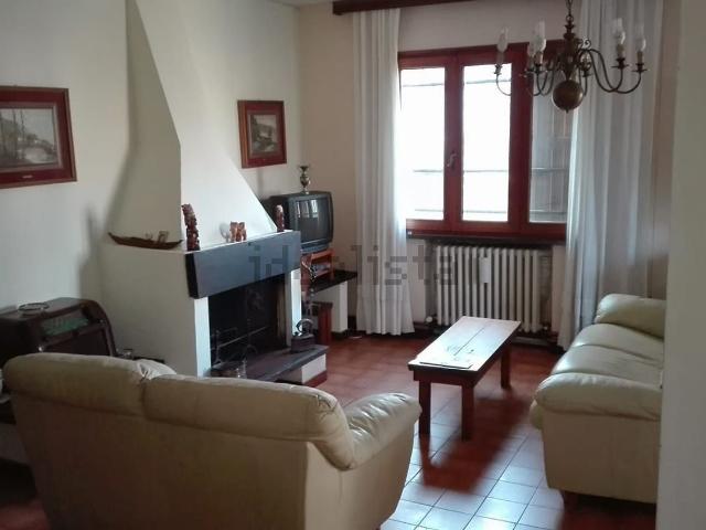 Appartamento in affitto a Colline Matildiche, Re