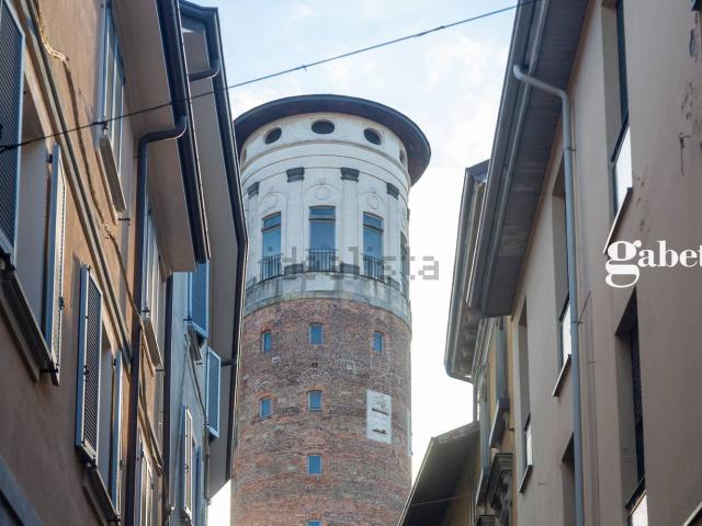 Appartamento in affitto a Novate Brianza, Merate